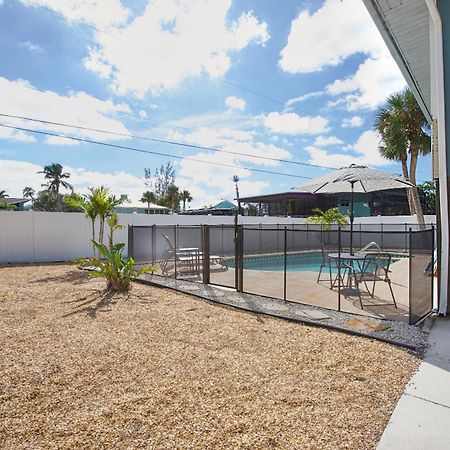 Beach Bungalow 1 By Sun Palace Vacations Fort Myers Beach Eksteriør bilde